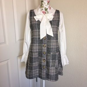 SOLD Set White T-shirt + Plaid Sleeveless Dress